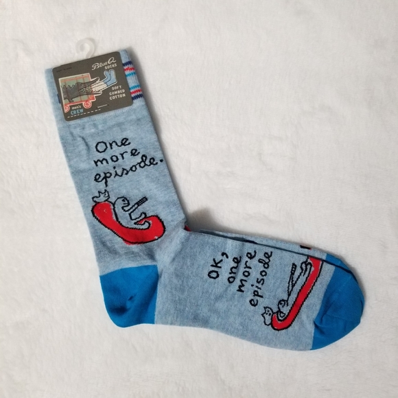 Blue Q "One More Episode" mens crew socks